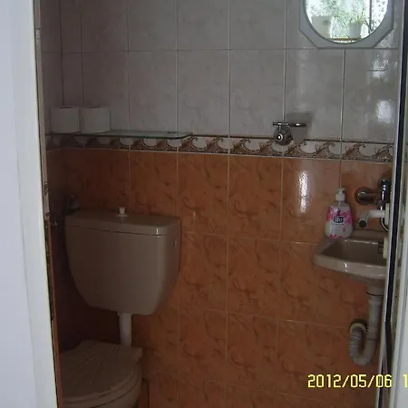 Old Town Apartment *